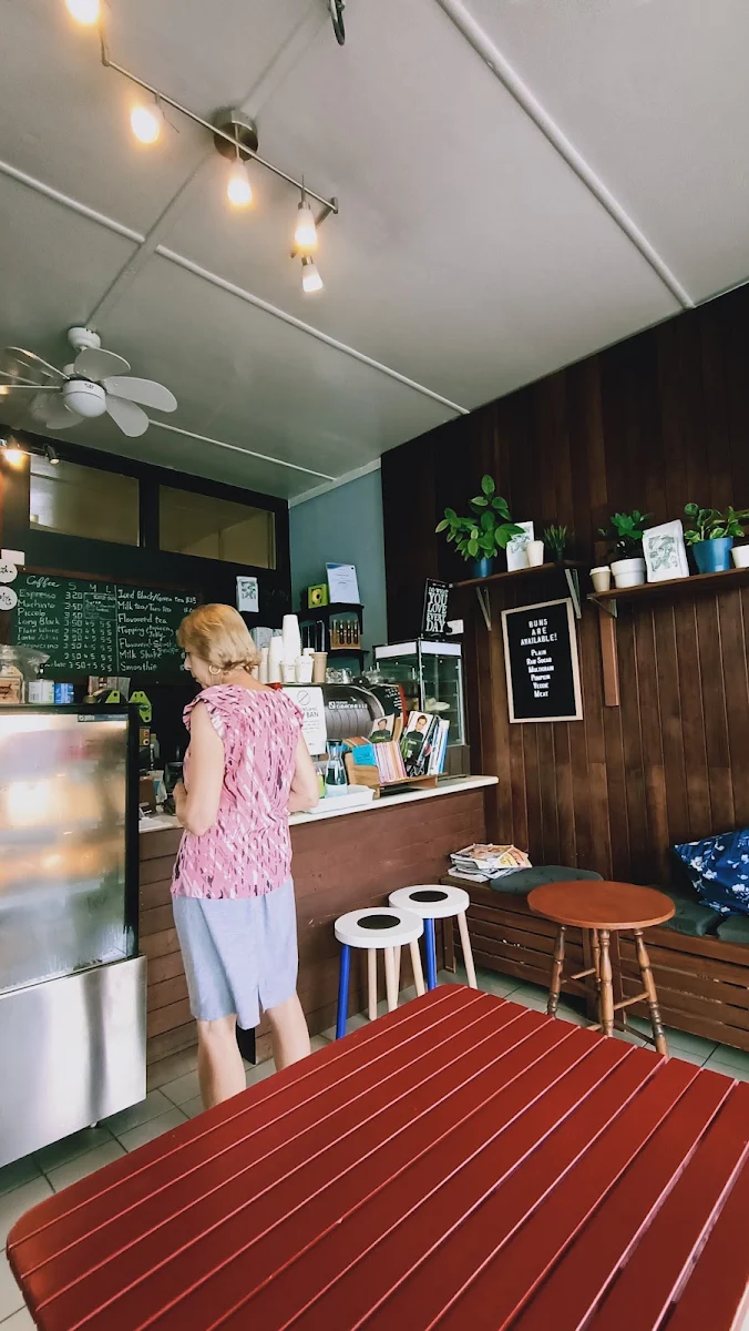 Vibe, Bun & Expresso