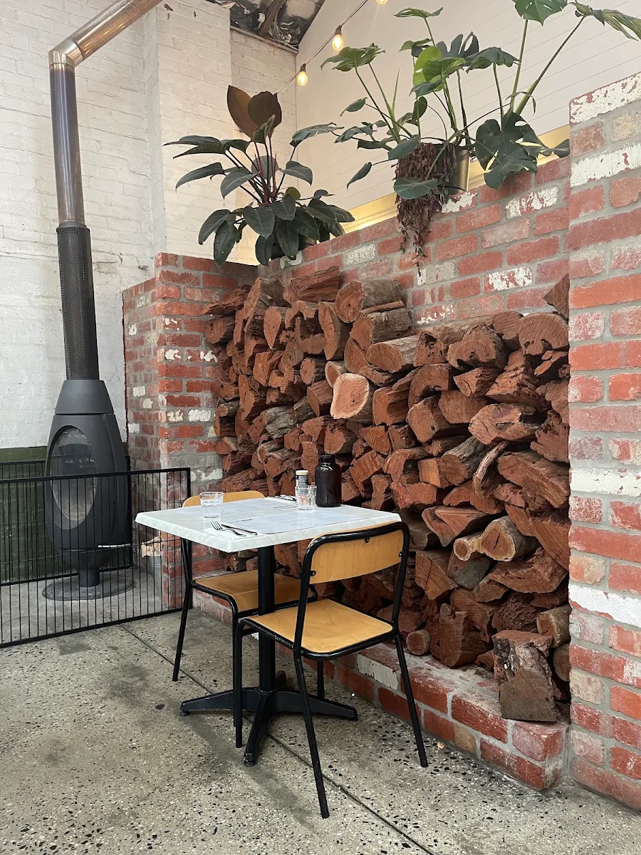 Vibe, Hydrant Food Hall