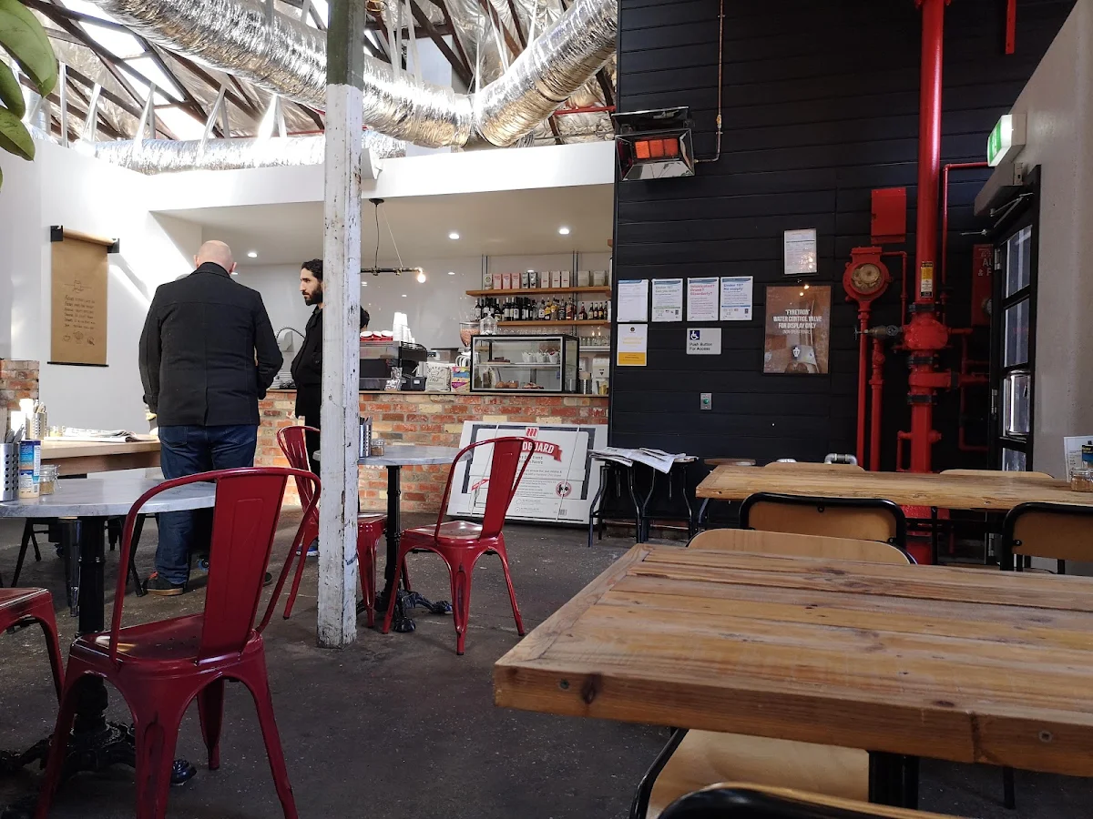 Vibe, Hydrant Food Hall