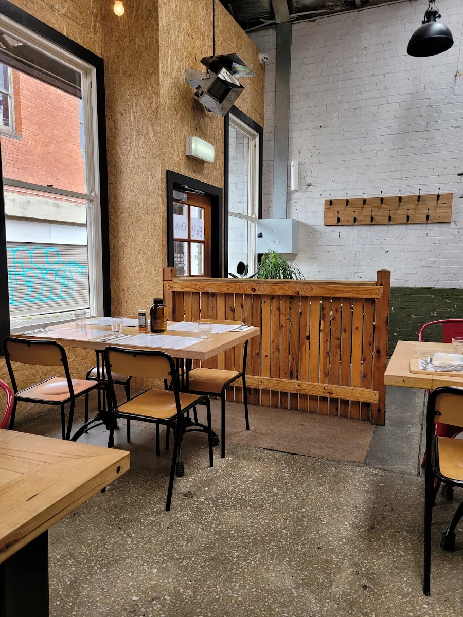 Vibe, Hydrant Food Hall
