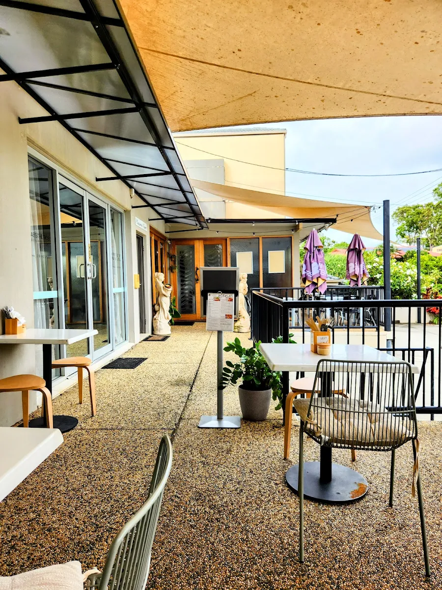 Vibe, B.Social Cafe Santa Barbara