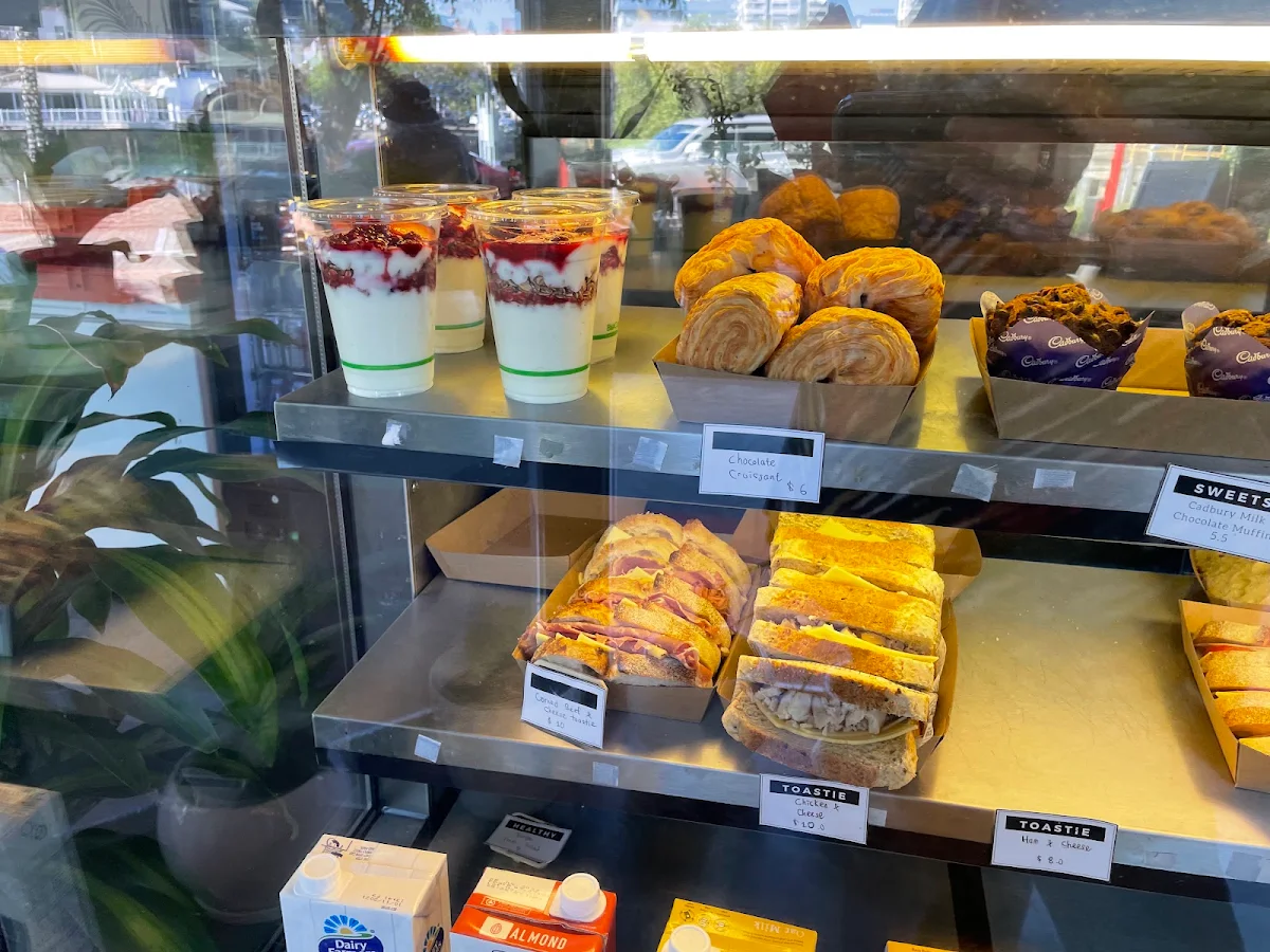Vibe, Long Shot Coffee Co.