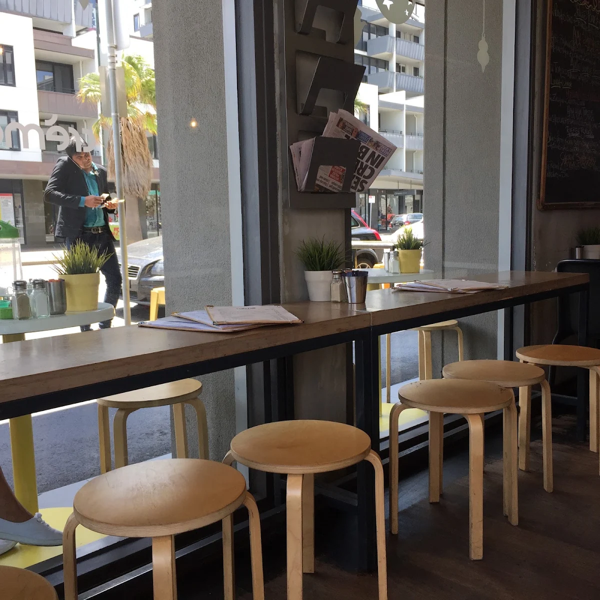 Vibe, Creme Port Melbourne
