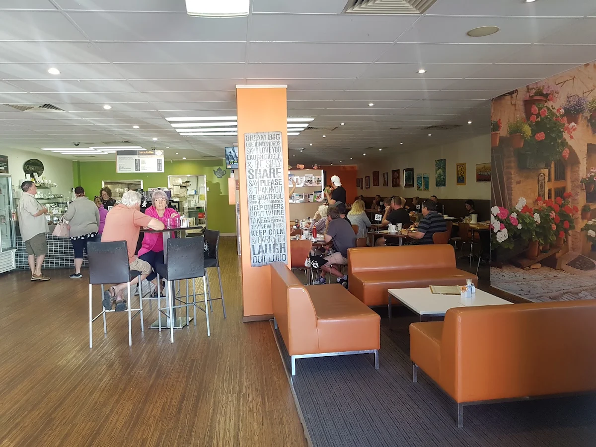 Vibe, Luv a Coffee Beenleigh
