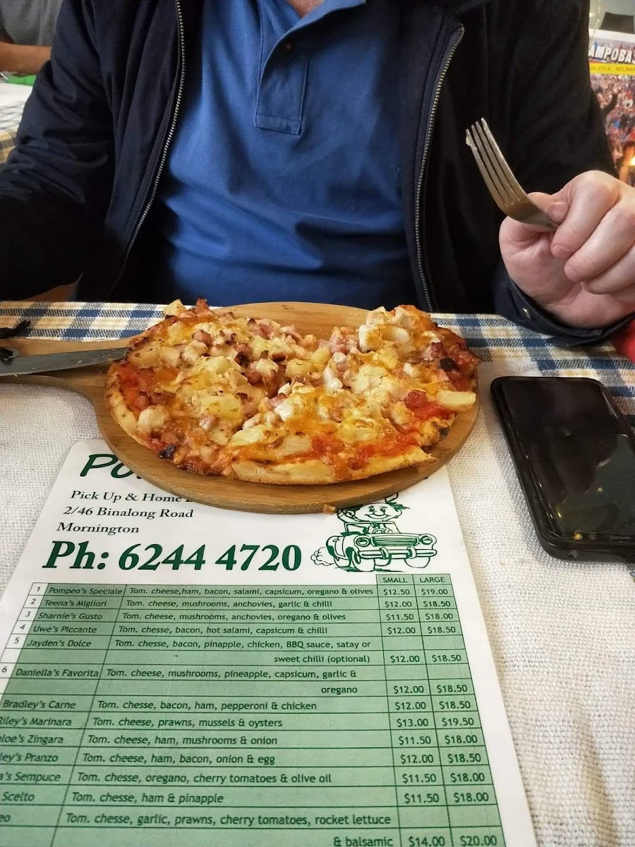 Menu, Pompeo's Pizza