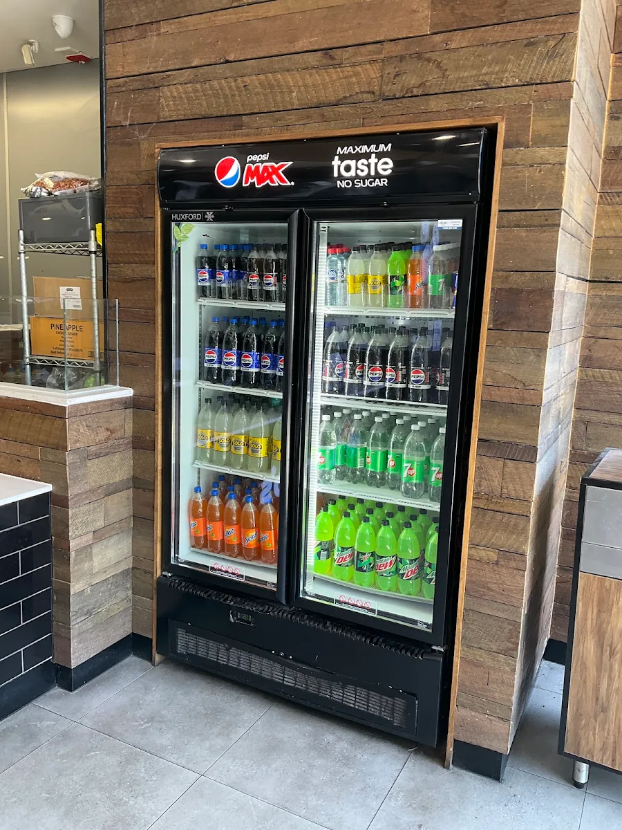 Vibe, Domino's Pizza Lilydale