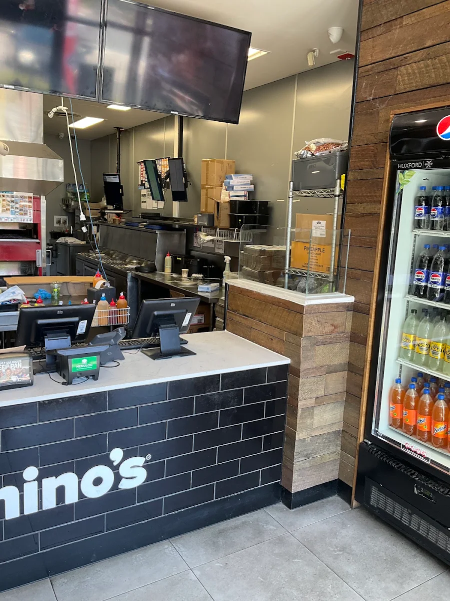 Vibe, Domino's Pizza Lilydale
