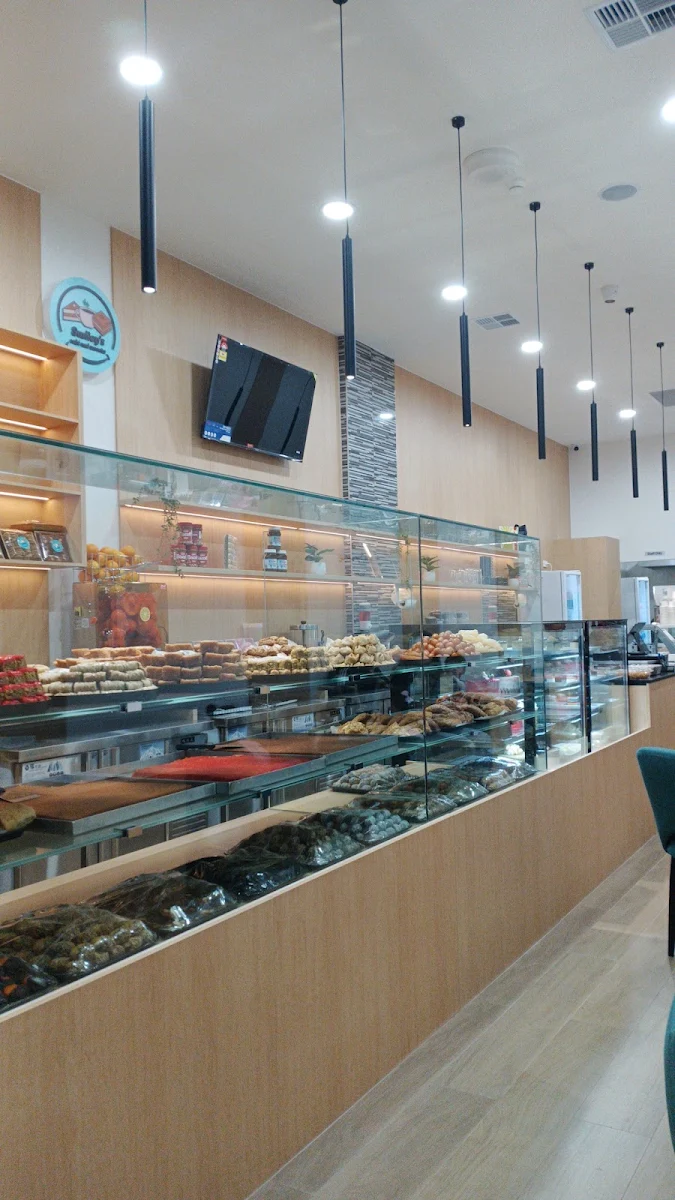 Vibe, Smiley's cafe & sweets
