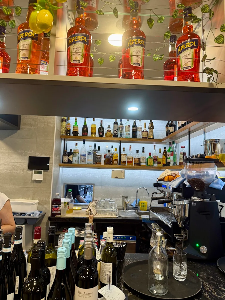Vibe, Piccolino Restaurant