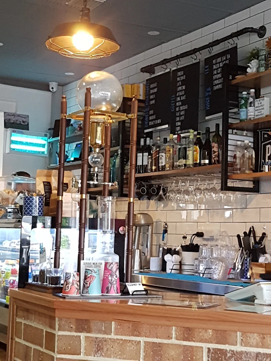 Vibe, Coffee Factory Cafe