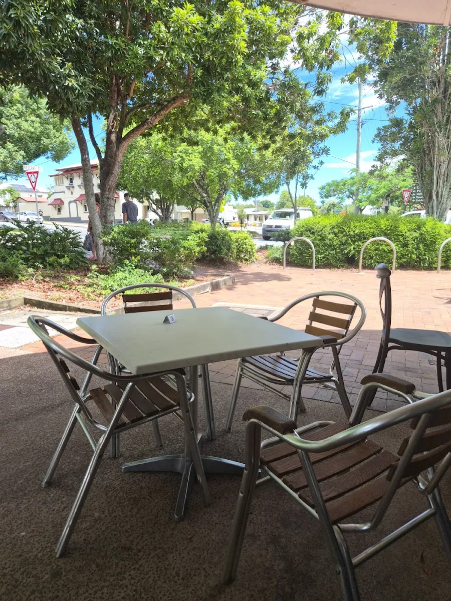 Vibe, Mountain Stop Cafe