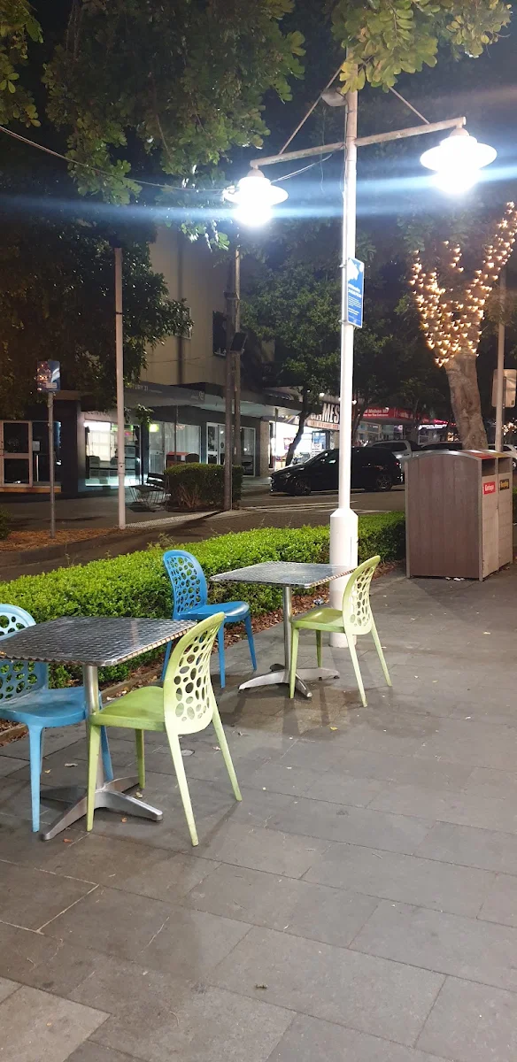 Vibe, Saigon Chopsticks (Authentic Vietnamese Cuisine)