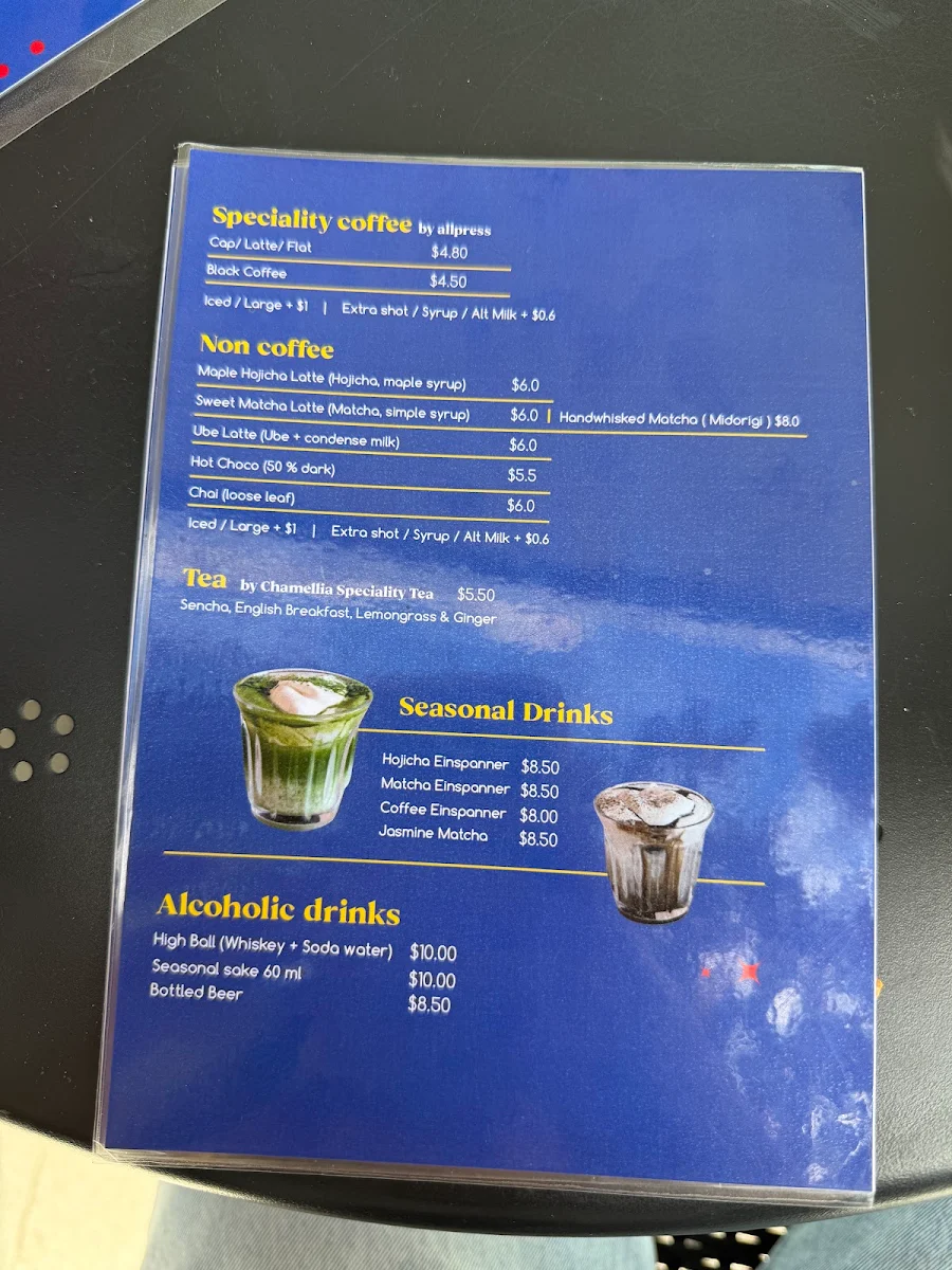 Menu, Cafe Larome
