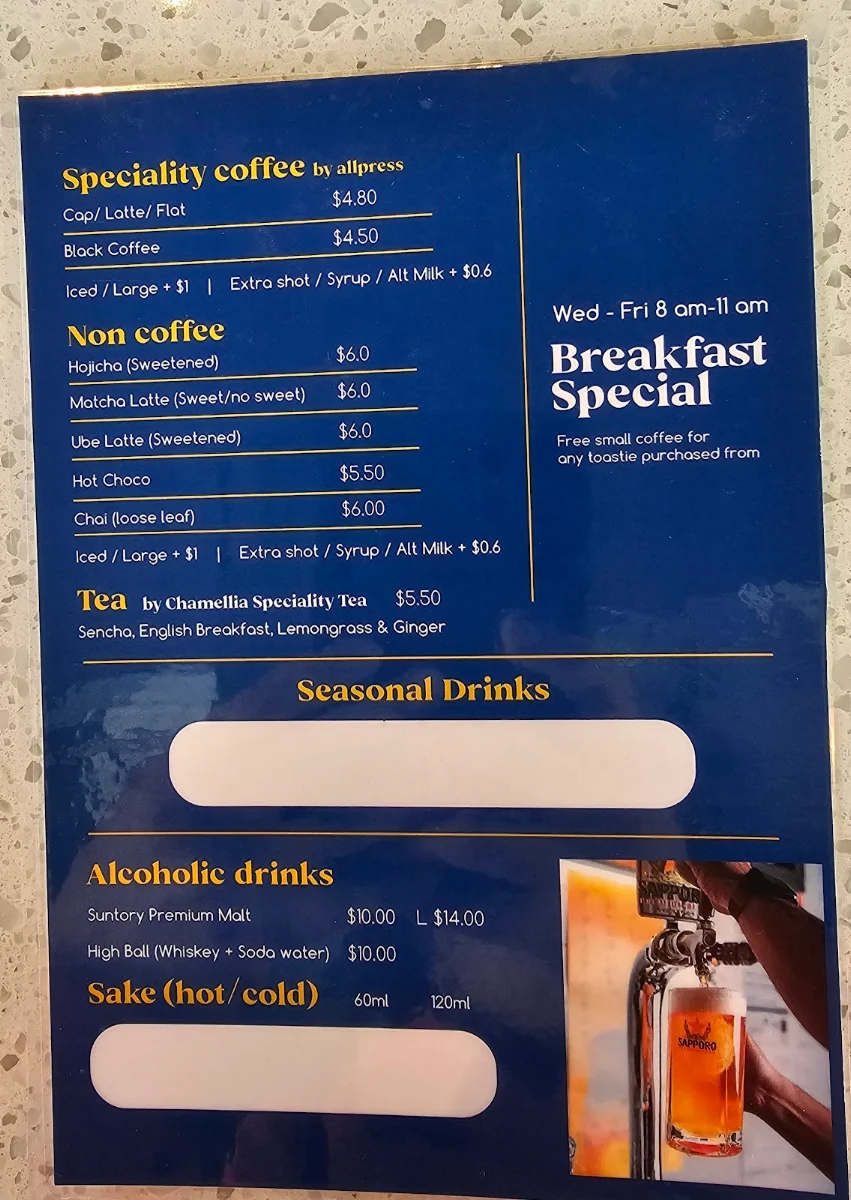 Menu, Cafe Larome