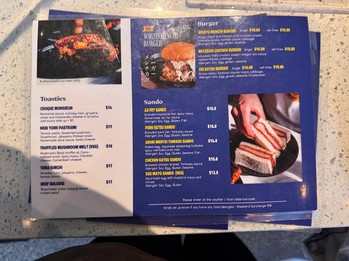 Menu, Cafe Larome