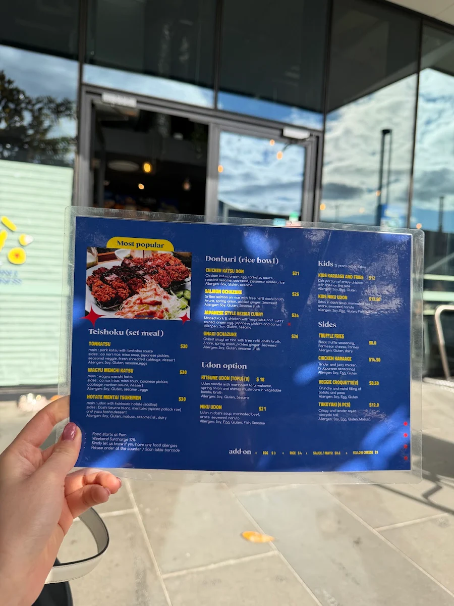 Menu, Cafe Larome