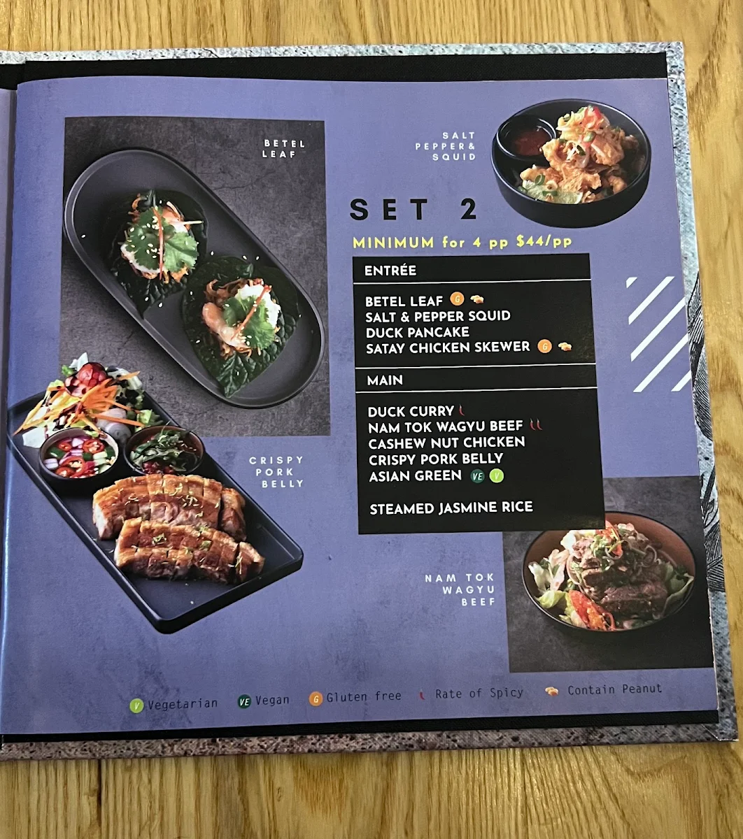 Menu, Kinn Thai Hyperdome