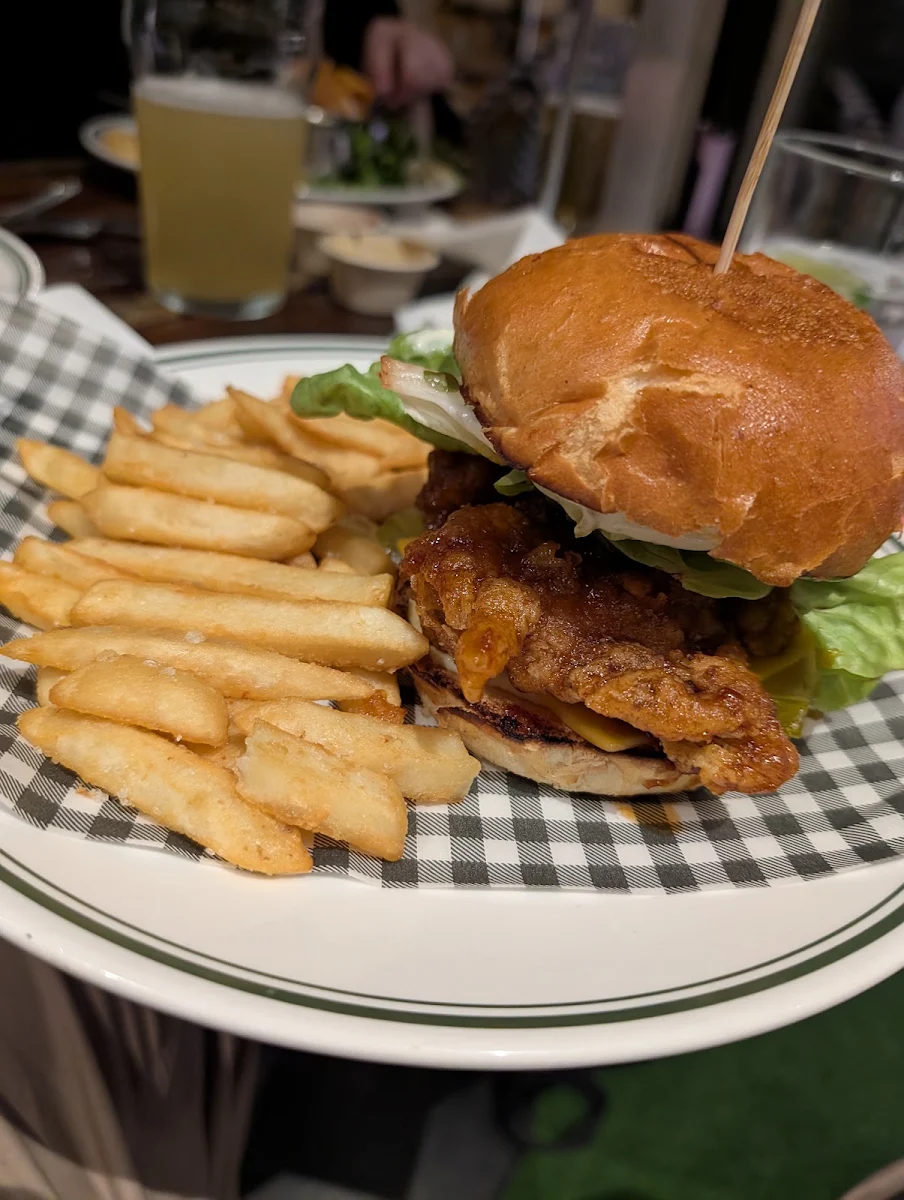 Food & drink, Bells Hotel