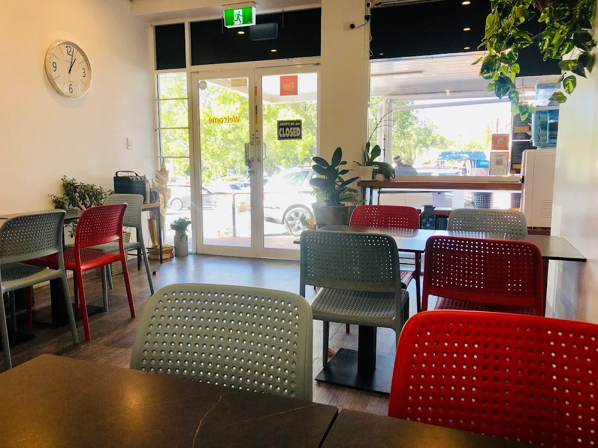 Vibe, THAI ASHMORE