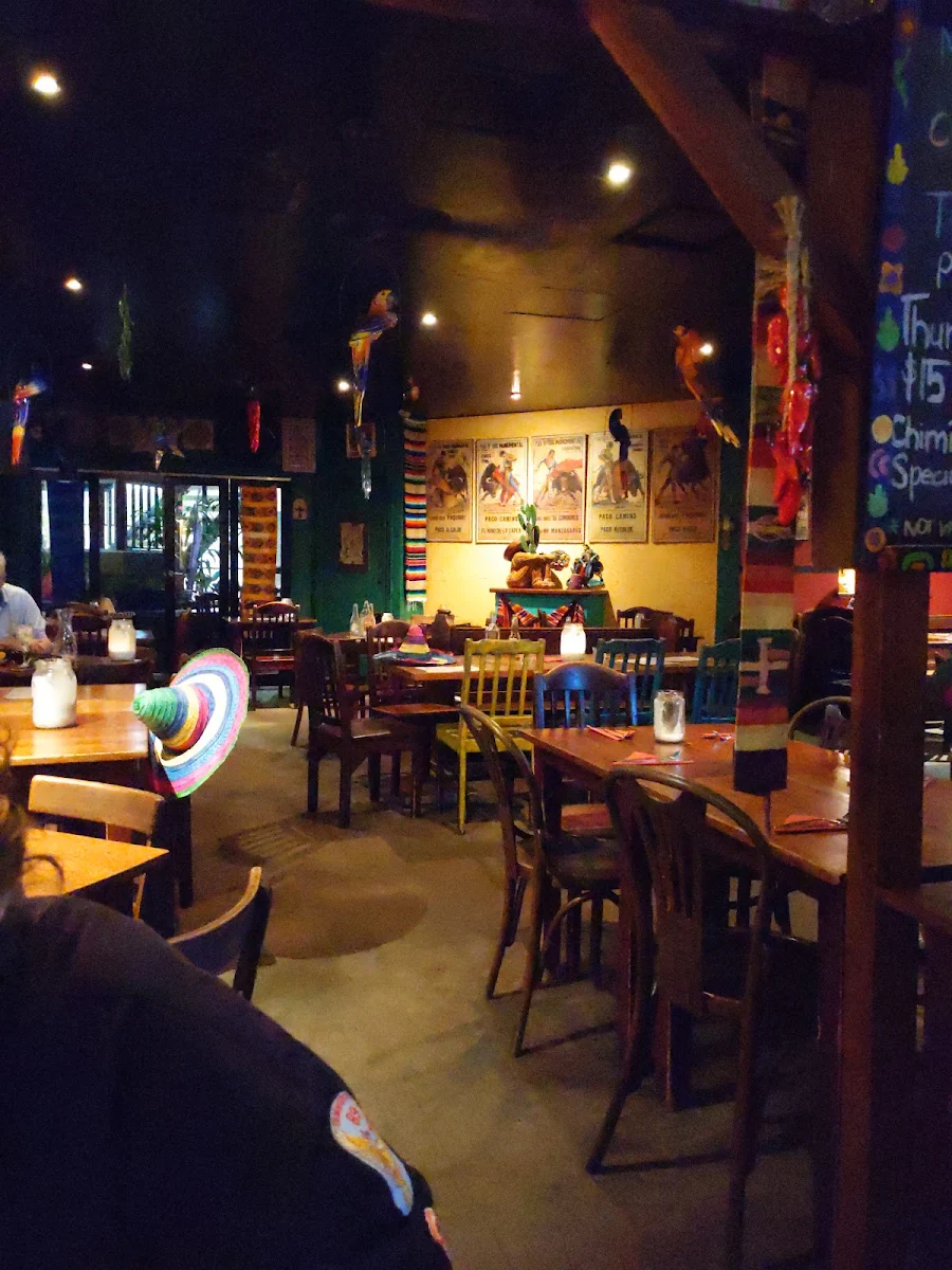 Vibe, Mucho's Mexican The Junction