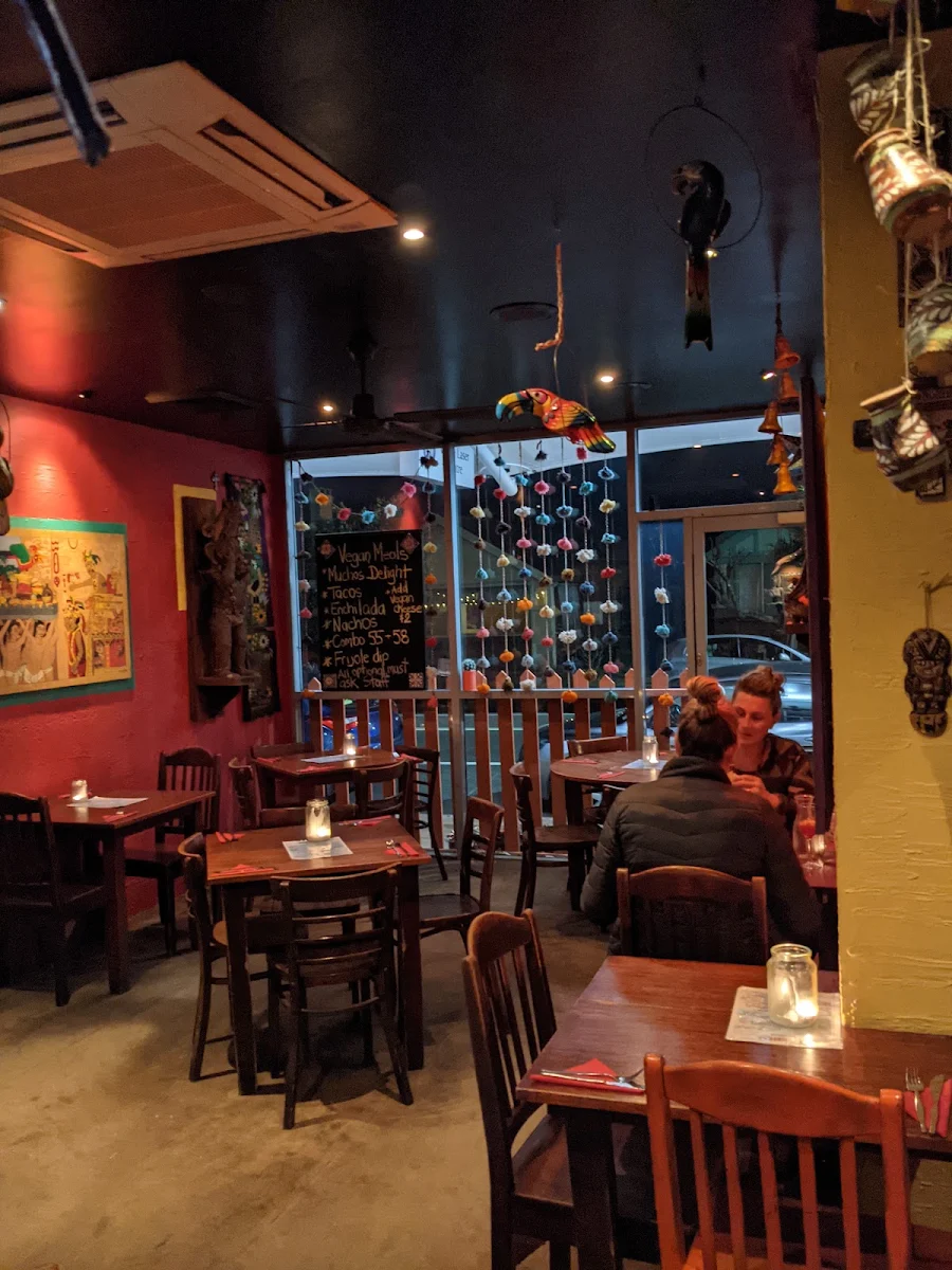 Vibe, Mucho's Mexican The Junction