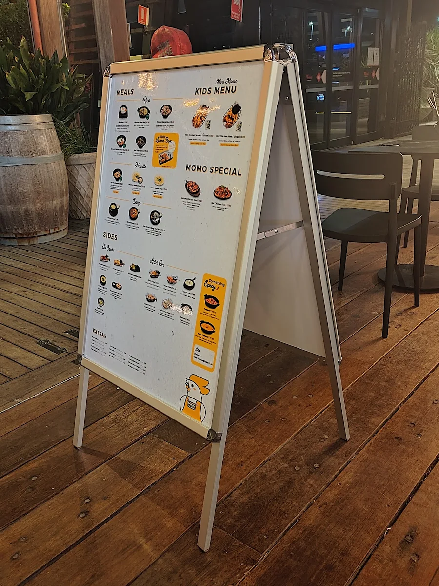 Menu, Momo Chicken