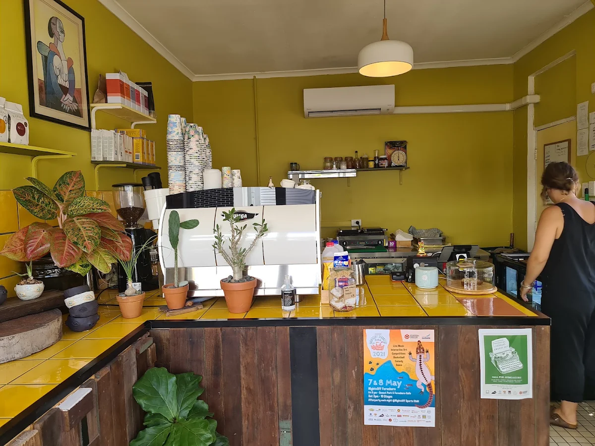 Vibe, Postie Coffee