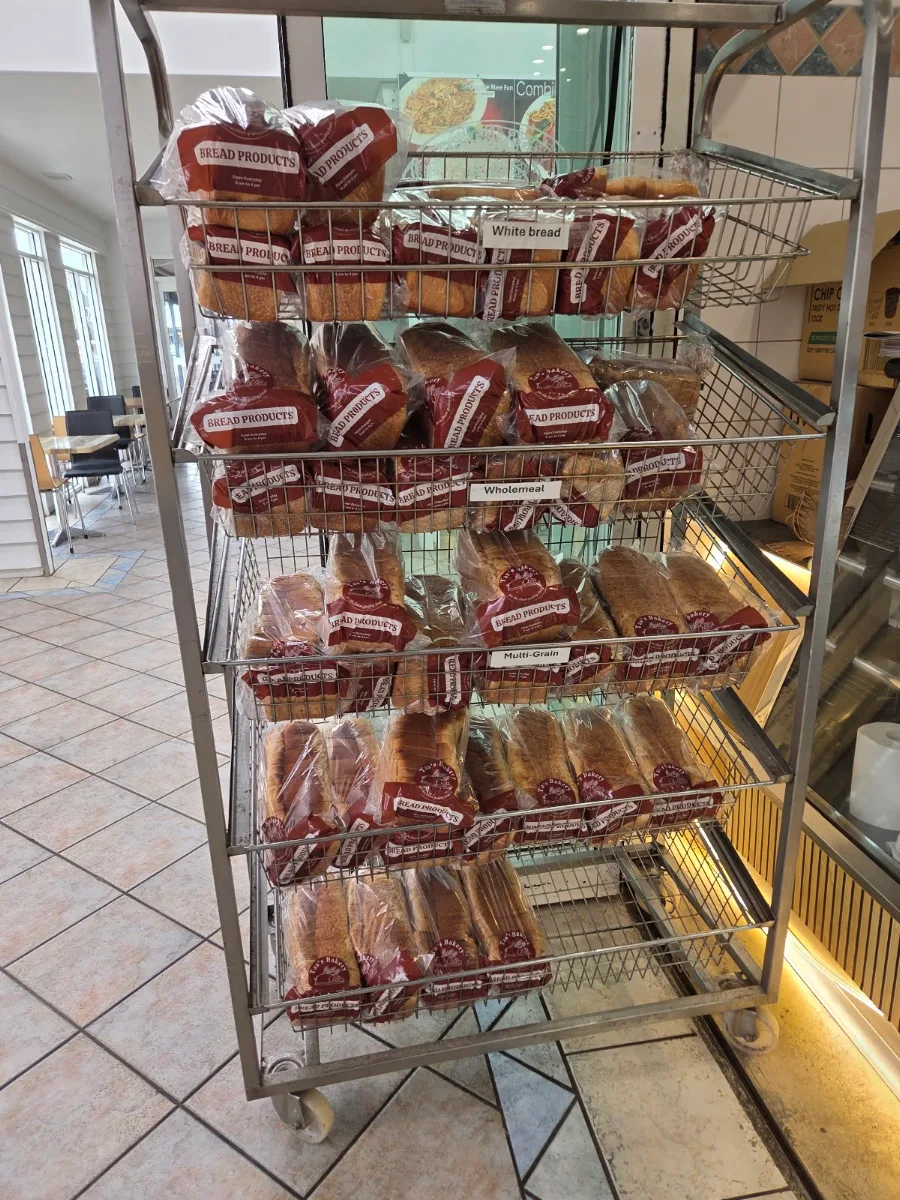 Vibe, Tas's Bakery