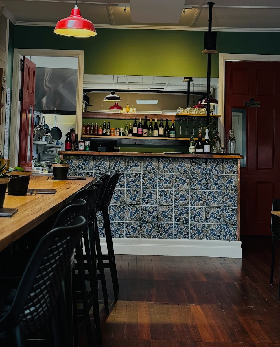 Vibe, Casa de la bodega