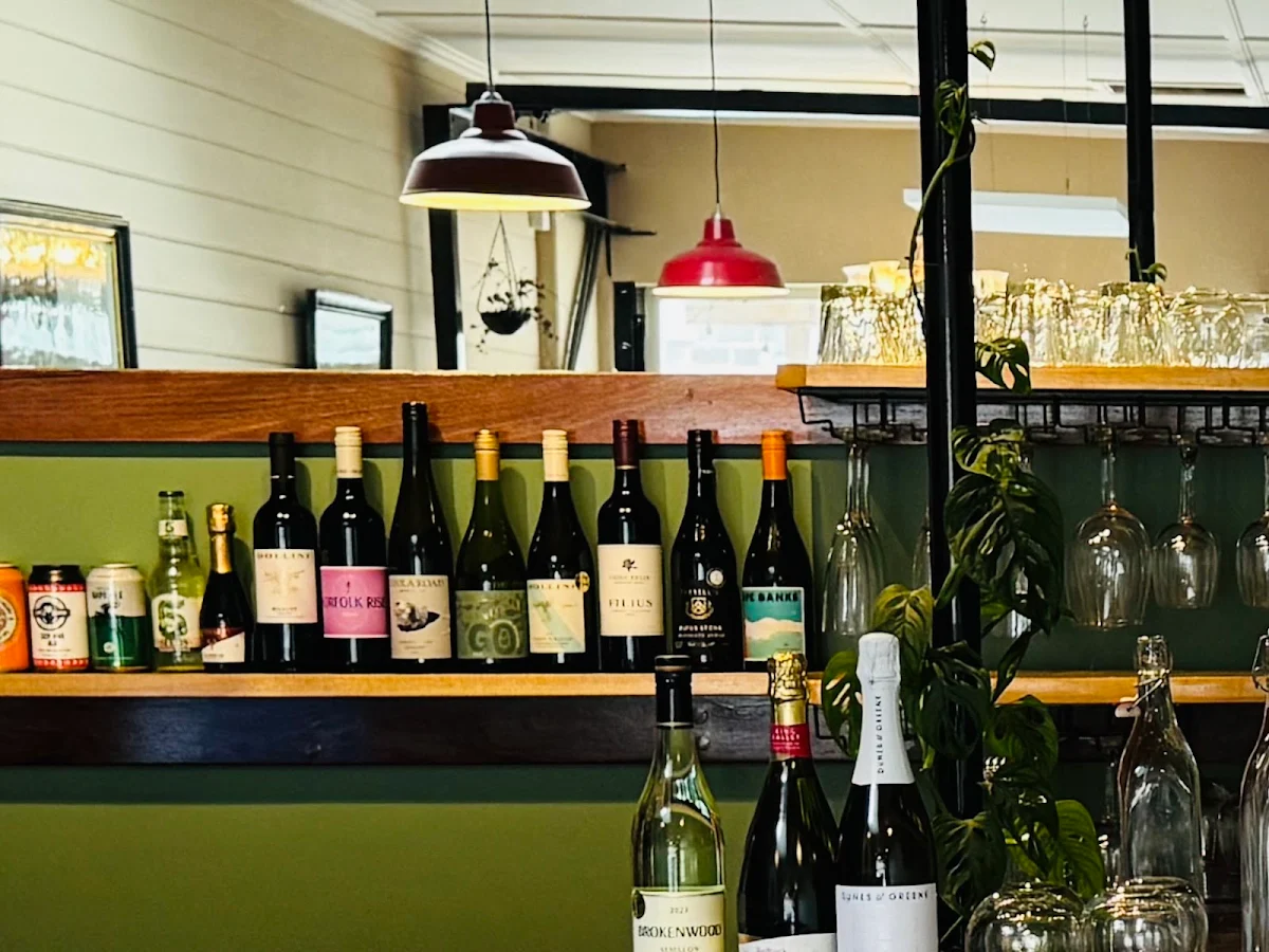 Vibe, Casa de la bodega