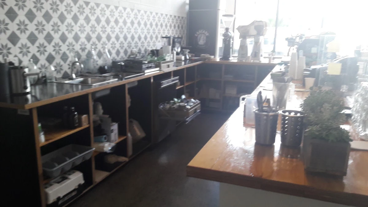 Vibe, The Nicholson Coffee House