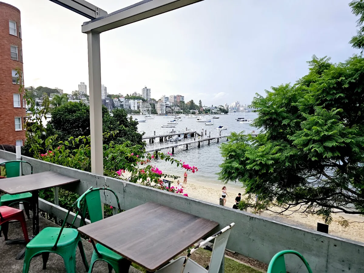 Vibe, Redleaf Cafe