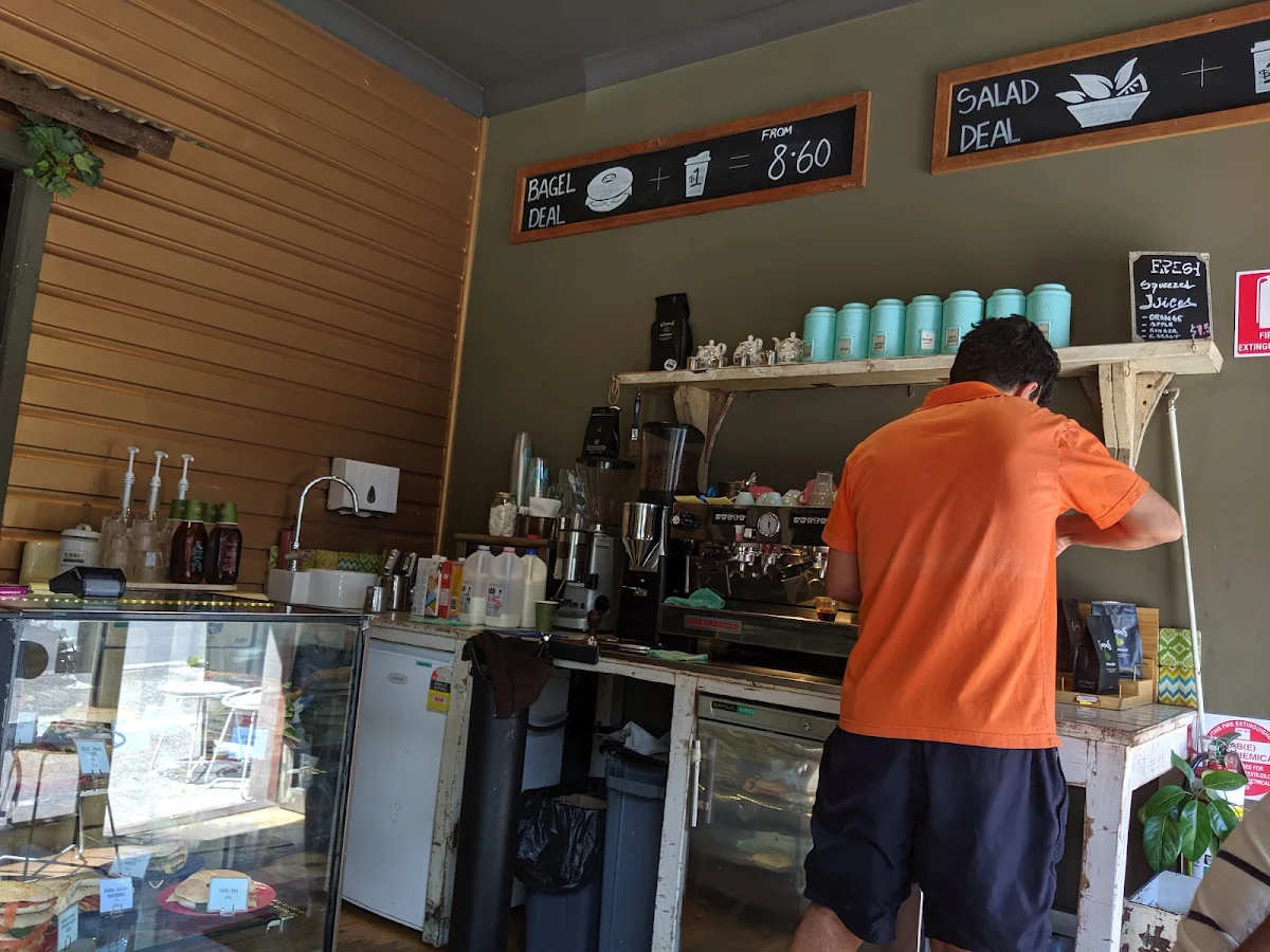 Vibe, Coffee Tea and Me Bondi.