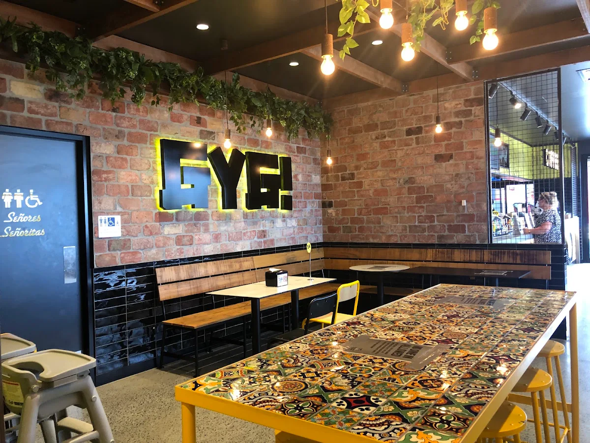Vibe, Guzman y Gomez - Bethania
