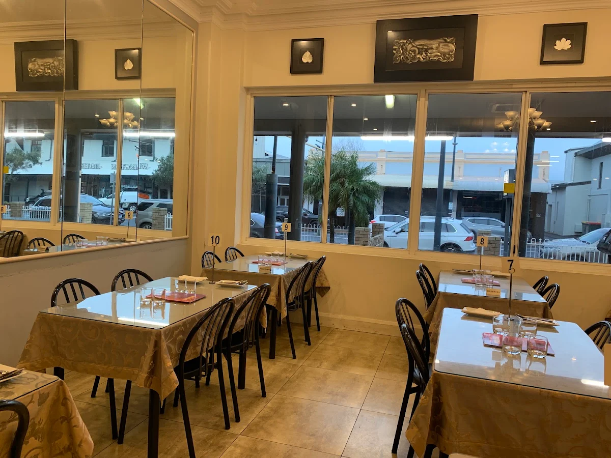 Vibe, Just One Thai Restaurant