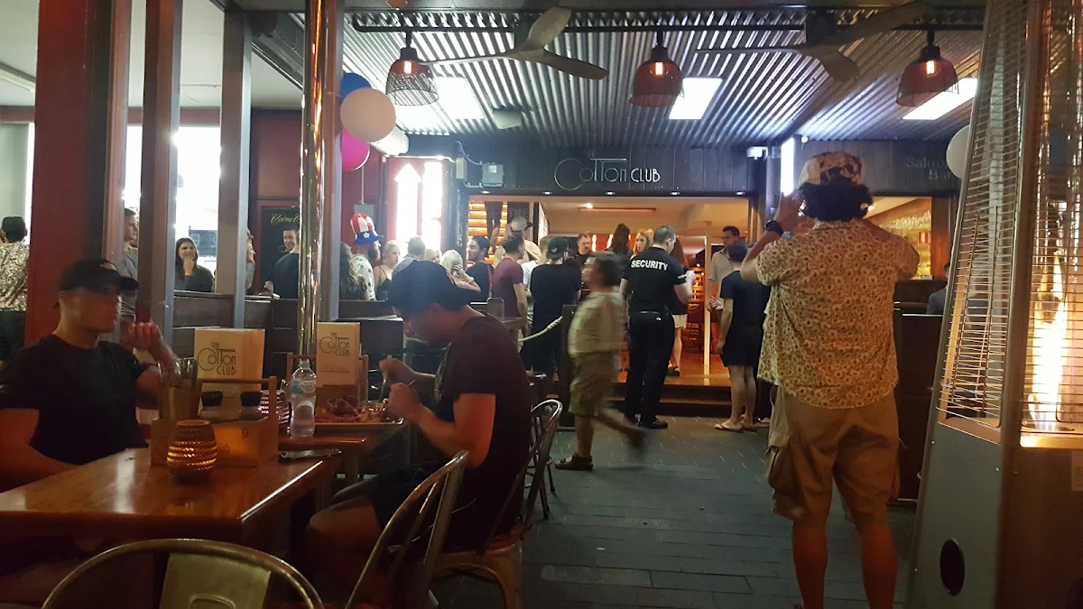 Vibe, The Woolshed
