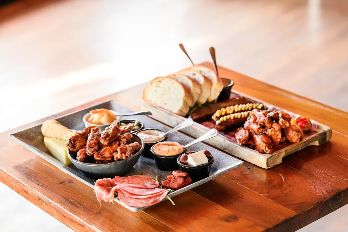Food & drink, Empire Bar