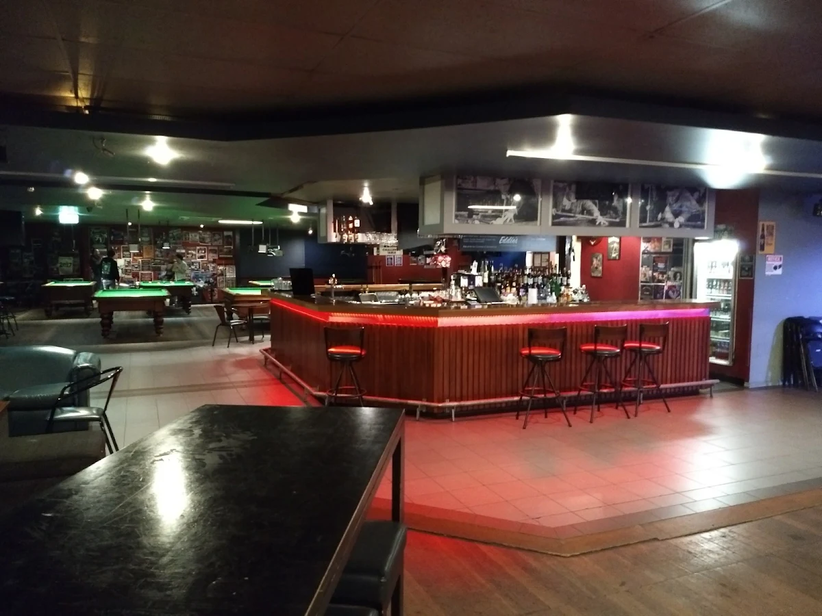 Vibe, Pockets Moorabbin