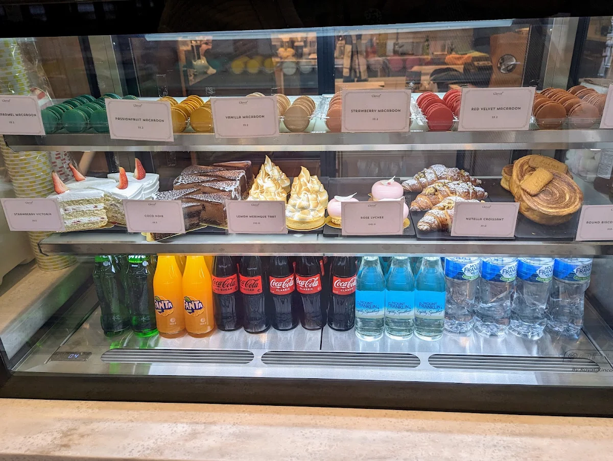 Vibe, Clover Cafe & Co