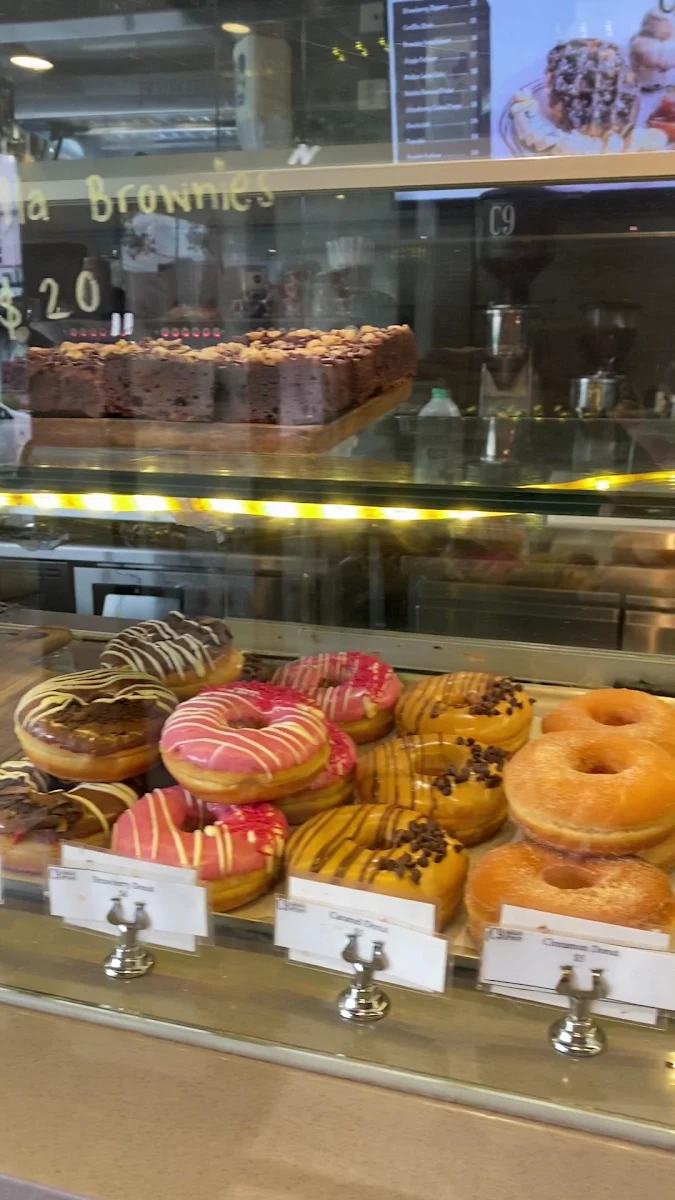 Vibe, C9 Chocolate and Gelato Newtown