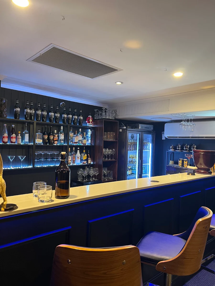 Vibe, Ling Ling Thai Dubbo