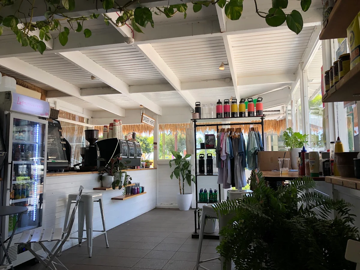 Vibe, Le Shack Cafe & Electric scooter hire