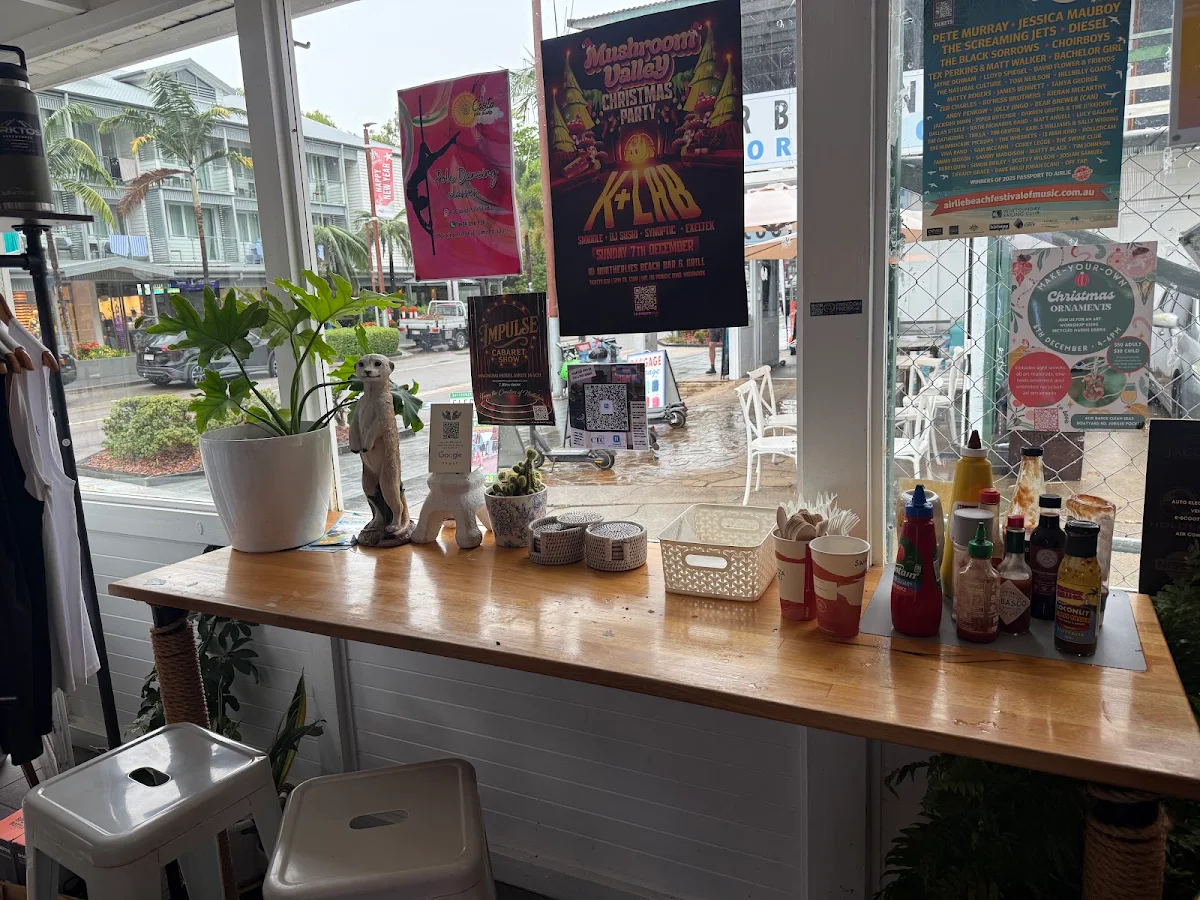 Vibe, Le Shack Cafe & Electric scooter hire