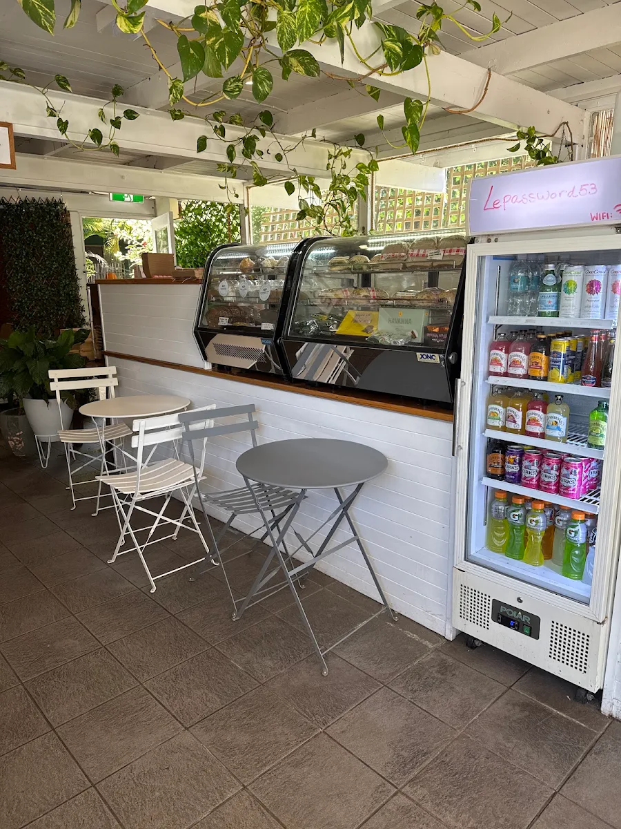 Vibe, Le Shack Cafe & Electric scooter hire