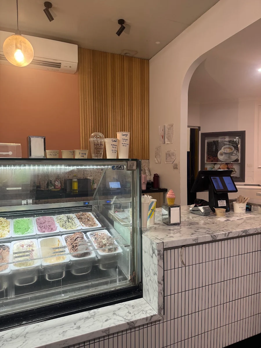 Vibe, Carousel Ice-Cream, Cake and FroYo/Acai