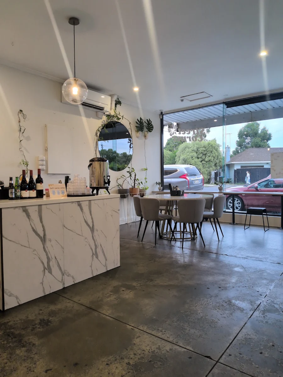 Vibe, Street Corner Ringwood