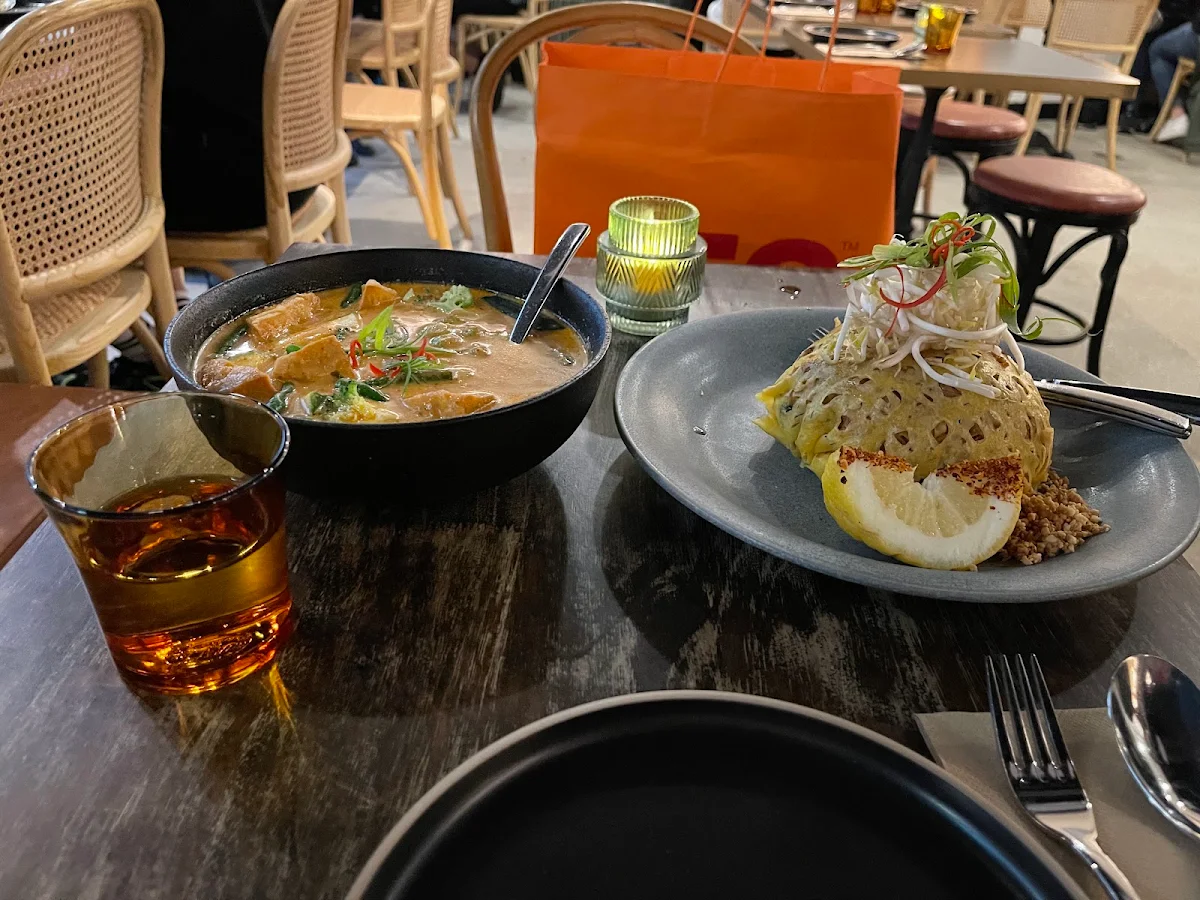 Food & drink, Pepper Seeds Kent Street