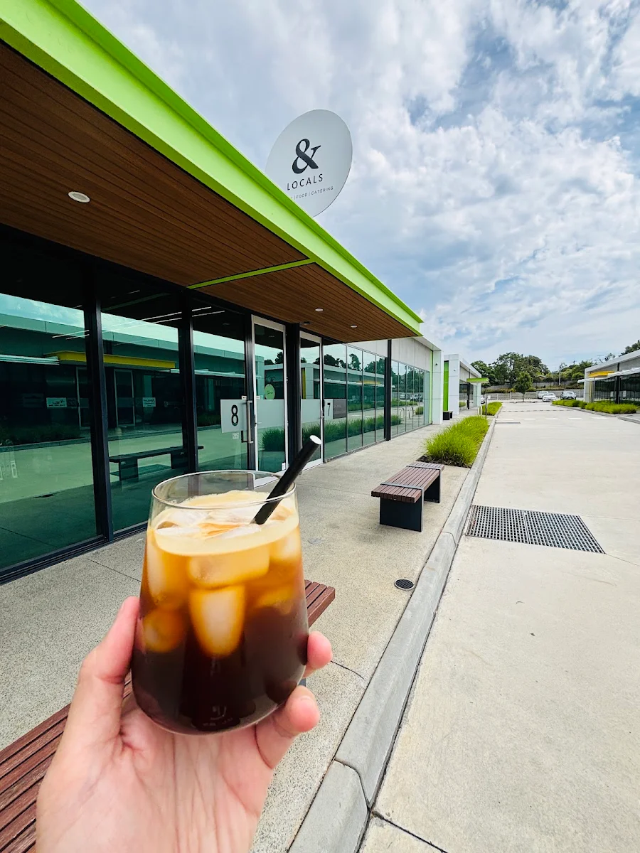 Food & drink, & LOCALS Cafe