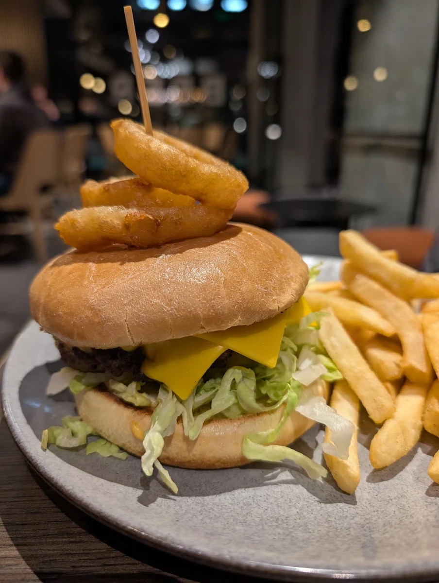 Food & drink, Mt View Hotel