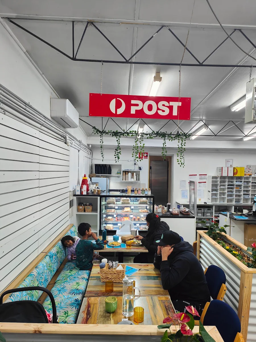 Vibe, Harkaway Coffee convenience & post office